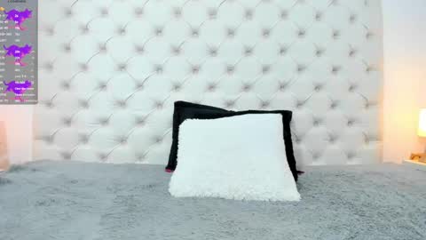 esmeralda  online show from March 4, 6:50 pm