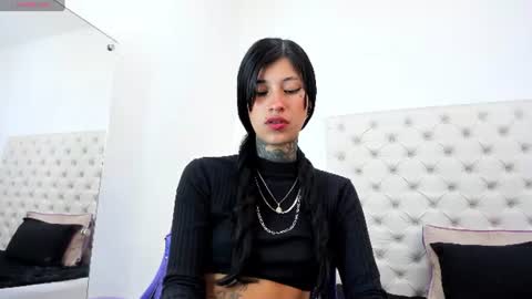 esmeralda  online show from July 14, 3:18 pm
