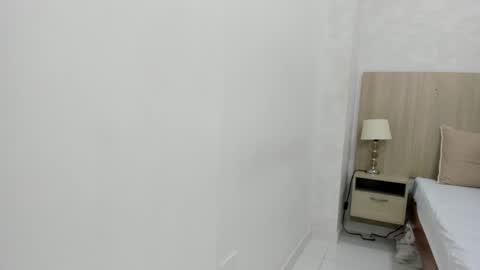 Esmeralda online show from February 3, 7:30 pm