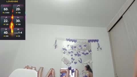 Esmeralda online show from May 4, 10:17 pm