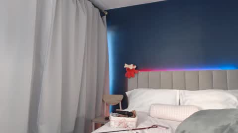 Snapshot of esmerose4444 chatting on April 29, 6:25 pm esmerose4444 online show from April 29, 6:25 pm