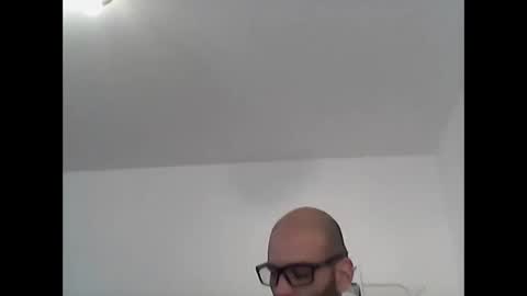 especially871850 online show from April 12, 12:10 pm