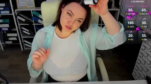 Ava online show from January 12, 1:22 am