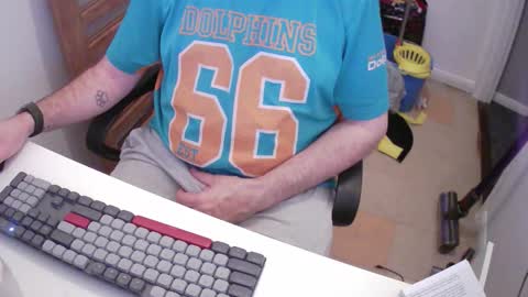 Morph online show from November 14, 9:02 pm