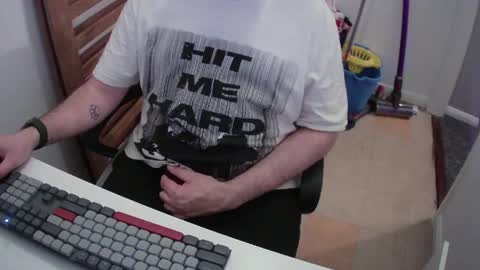Snapshot of essex_wild chatting on April 10, 8:57 pm Morph online show from April 10, 8:57 pm