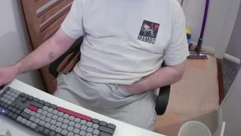 Snapshot of essex_wild chatting on April 11, 7:40 pm Morph online show from April 11, 7:40 pm