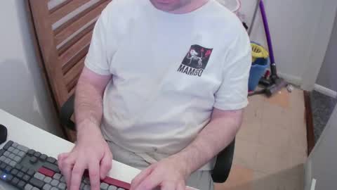 Snapshot of essex_wild chatting on April 12, 7:41 pm Morph online show from April 12, 7:41 pm