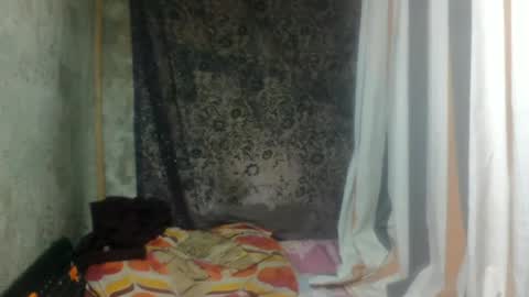 Snapshot of estancelee chatting on June 12, 7:29 am estancelee online show from June 12, 7:29 am