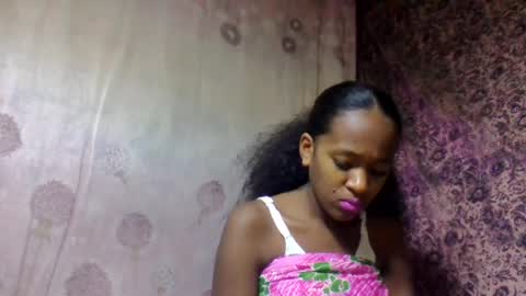 Snapshot of estancelee chatting on July 15, 11:59 am estancelee online show from July 15, 11:59 am