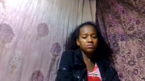 Snapshot of estancelee chatting on July 18, 11:19 pm estancelee online show from July 18, 11:19 pm