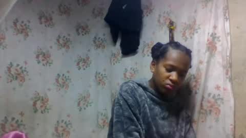 Snapshot of estancelee chatting on July 30, 6:45 am estancelee online show from July 30, 6:45 am