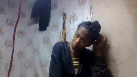 Snapshot of estancelee chatting on July 31, 6:35 am estancelee online show from July 31, 6:35 am