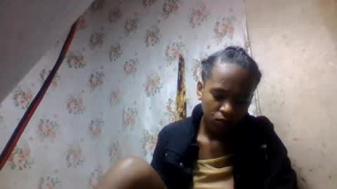 Snapshot of estancelee chatting on August 2, 10:25 am estancelee online show from August 2, 10:25 am