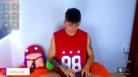 Esteban independent model online show from December 27, 1:50 pm