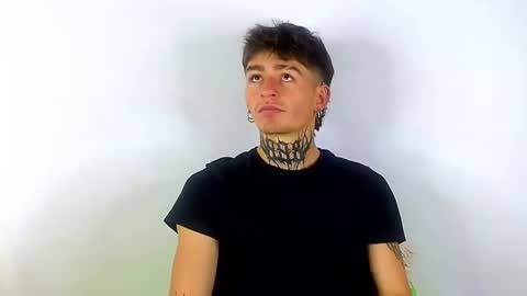 Esteban independent model online show from March 3, 2:48 pm