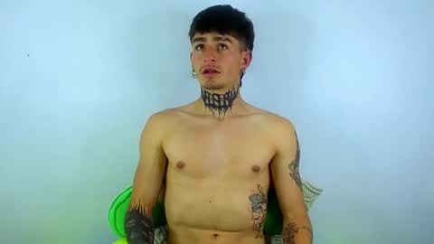 Esteban independent model online show from March 6, 11:09 pm