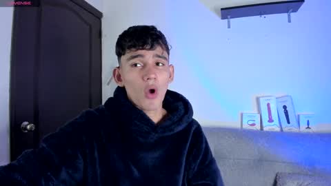 Esteban online show from February 5, 10:22 pm