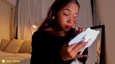 Snapshot of estefy_arroyo1 chatting on October 5, 6:23 am estefy_arroyo1 online show from October 5, 6:23 am