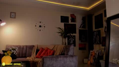 Snapshot of estefy_arroyo1 chatting on November 8, 3:18 am estefy_arroyo1 online show from November 8, 3:18 am