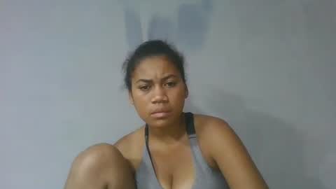 estelah796836 online show from May 15, 4:25 pm