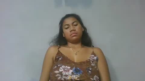 estelah796836 online show from May 18, 4:07 am