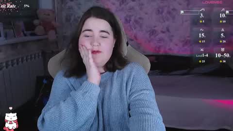 Snapshot of estelle_hicks chatting on April 21, 6:55 pm estelle_hicks online show from April 21, 6:55 pm