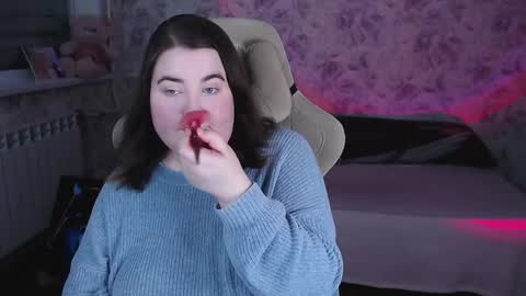 Snapshot of estelle_hicks chatting on May 3, 6:47 pm estelle_hicks online show from May 3, 6:47 pm