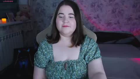 Snapshot of estelle_hicks chatting on May 28, 7:11 pm estelle_hicks online show from May 28, 7:11 pm