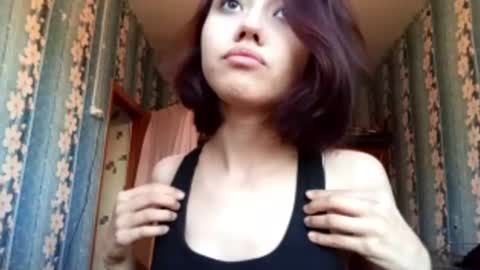 estellekirbo online show from June 12, 3:55 pm