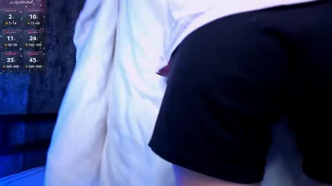 Ester online show from October 30, 12:17 pm