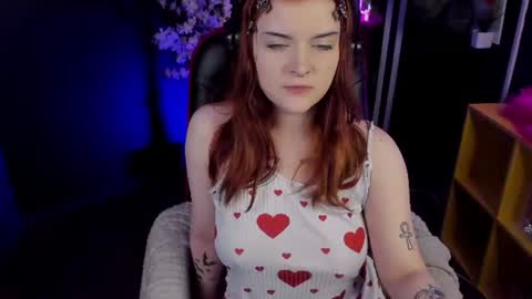 Ester  online show from July 31, 3:44 pm