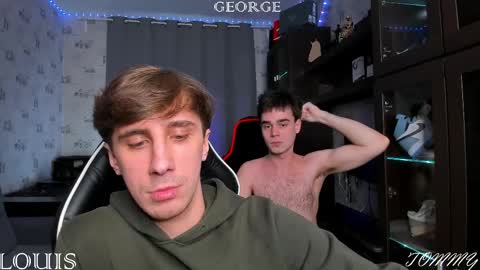 Snapshot of esthetics_boys chatting on March 12, 10:26 am LOUIS online show from March 12, 10:26 am