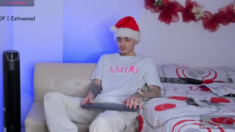 estivenvel online show from December 24, 7:00 pm