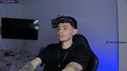 estivenvel online show from October 2, 3:30 pm