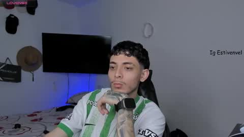 estivenvel online show from October 14, 1:45 pm