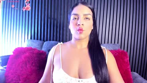 Estrella Garcia  online show from May 25, 12:22 pm