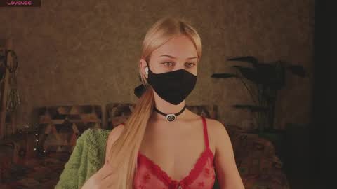 Sophia online show from April 4, 9:56 pm