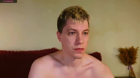 Ethan online show from May 25, 2:17 am