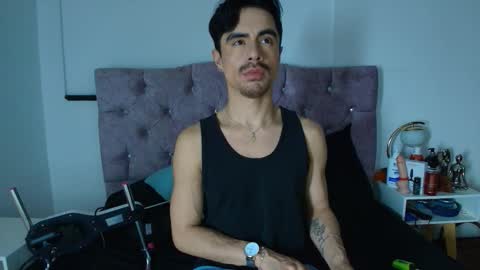 ethan  online show from March 20, 3:44 am