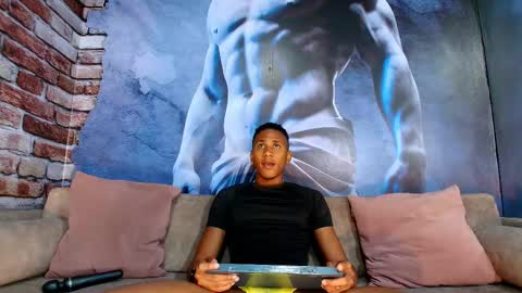 Snapshot of ethan_fox11 chatting on April 23, 2:57 am King Ethan online show from April 23, 2:57 am