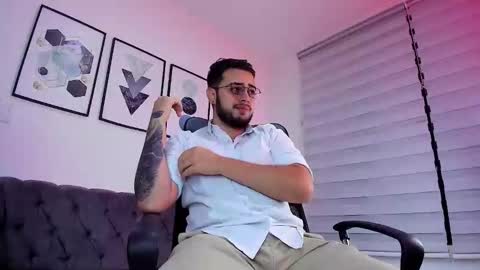 ethan_greacee online show from February 19, 12:01 pm