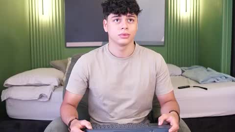 ethan_occonor online show from January 8, 6:32 pm