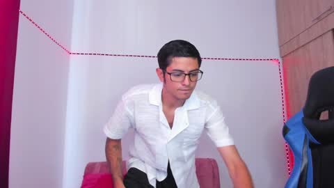 Snapshot of ethan_sai01 chatting on December 6, 5:11 pm ETHAN SAI online show from December 6, 5:11 pm