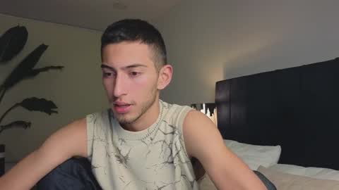 Snapshot of ethan_skiny_ chatting on January 17, 6:15 am Joan online show from January 17, 6:15 am