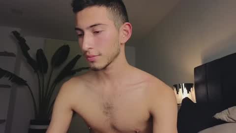 Snapshot of ethan_skiny_ chatting on January 20, 3:15 am Joan online show from January 20, 3:15 am