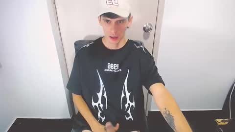 EthanColeeman online show from April 19, 4:56 am