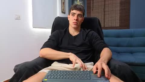 ethangreey1 online show from March 11, 2:34 pm