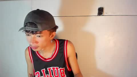 Snapshot of ethereal_ethan chatting on April 22, 5:14 pm Ethan online show from April 22, 5:14 pm