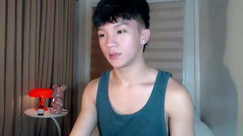 Snapshot of etherealboytoy4hire chatting on February 9, 5:11 am Rey online show from February 9, 5:11 am