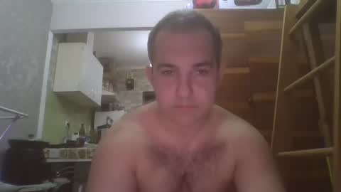 Snapshot of eugeneko chatting on May 8, 6:35 pm eugeneko online show from May 8, 6:35 pm
